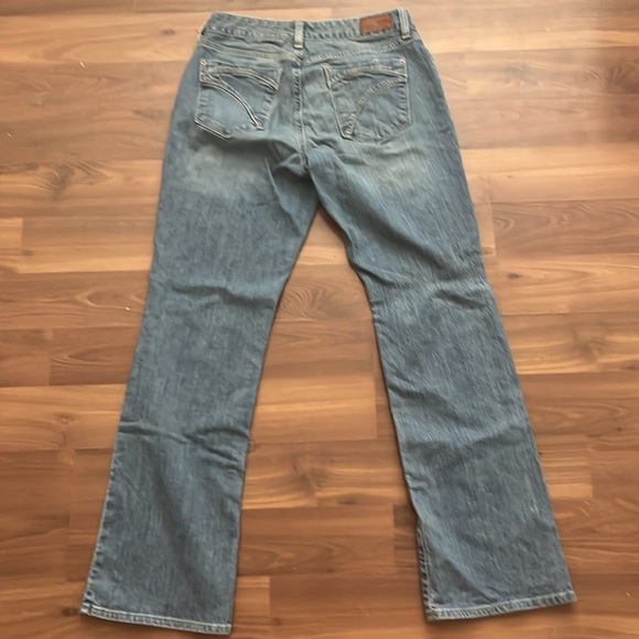 Eddie Bauer Jeans Size 4R lightwash - Picture 3 of 10